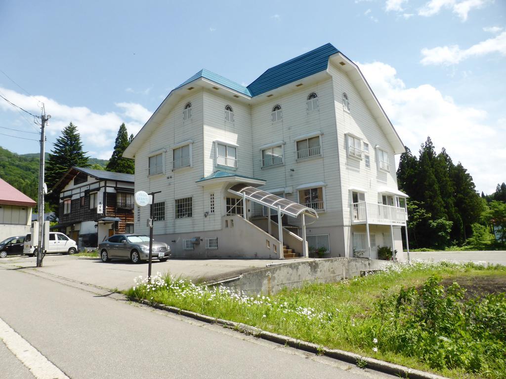 Kagura House Hotel Yuzawa  Exterior photo