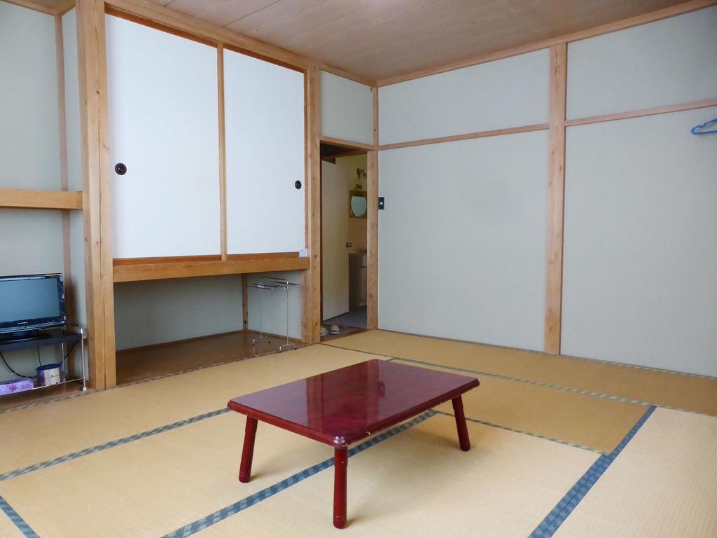 Kagura House Hotel Yuzawa  Exterior photo